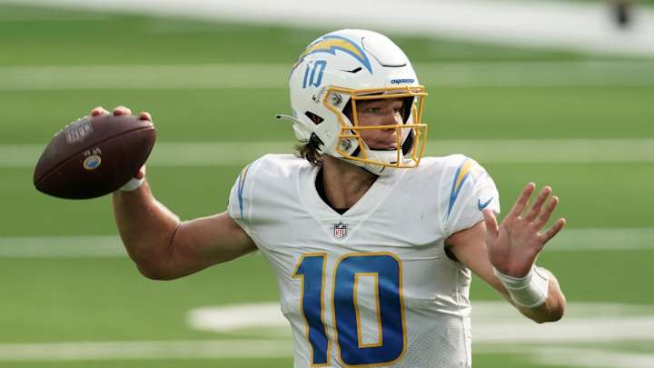 Week 4 NFL Picks: Vikings Keep Losing, Chargers Upset Buccaneers Week 4 NFL Picks: Vikings Keep Losing, Chargers Upset Buccaneers