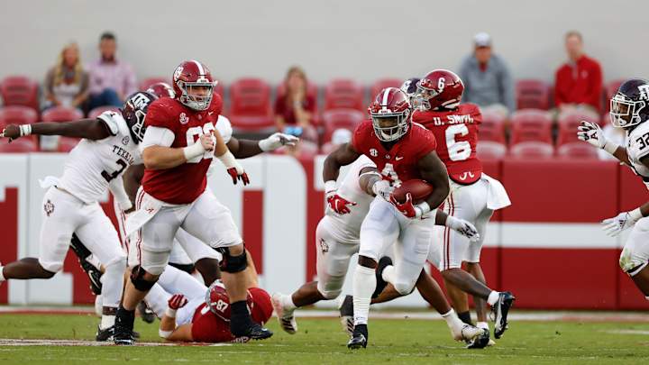 Center Landon Dickerson Calls Alabama's Running Game "Disappointing" Center Landon Dickerson Calls Alabama's Running Game "Disappointing"