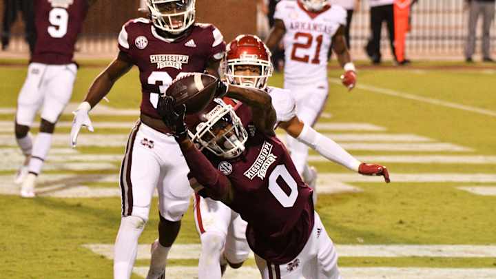 WATCH: Mississippi State inside receivers coach Dave Nichol discusses his group ahead of the Texas A&M game