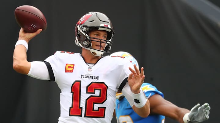 Tom Brady Makes History with Five Passing Touchdowns in Buccaneers' Comeback Victory