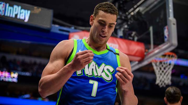 Mavs Dwight Powell Named One of Five Recipients of NBA Cares Community Assist Award Mavs Dwight Powell Named One of Five Recipients of NBA Cares Community Assist Award