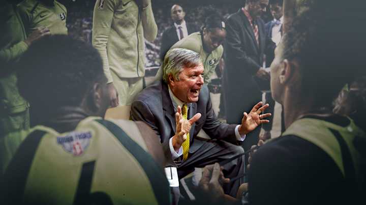 Coaching the WNBA Finals in 2020: From a Home Office, 1,000 Miles Away Coaching the WNBA Finals in 2020: From a Home Office, 1,000 Miles Away