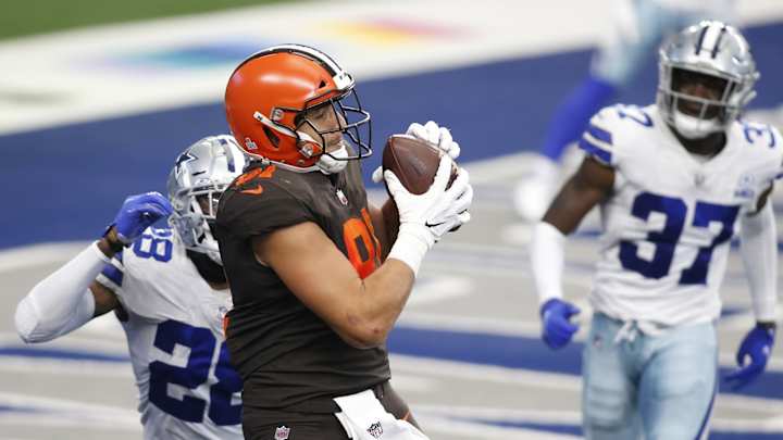 Austin Hooper Joining David Njoku, Other Top Tight Ends In Nashville Austin Hooper Joining David Njoku, Other Top Tight Ends In Nashville