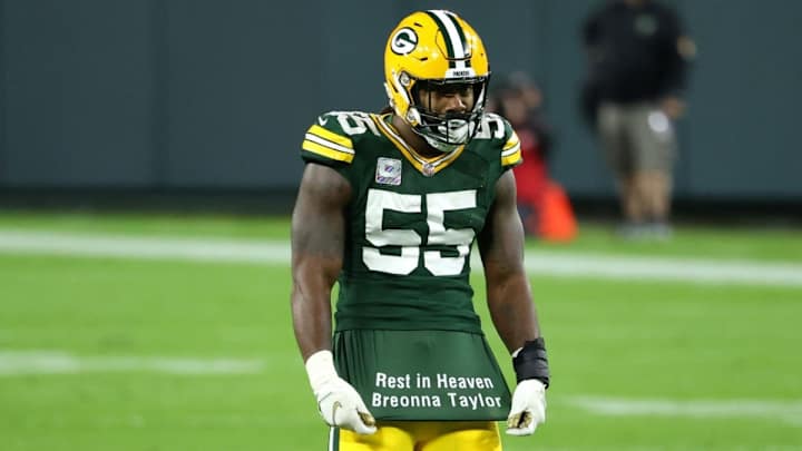 Smith Cranks Up the Pressure as Defense Sacks Falcons