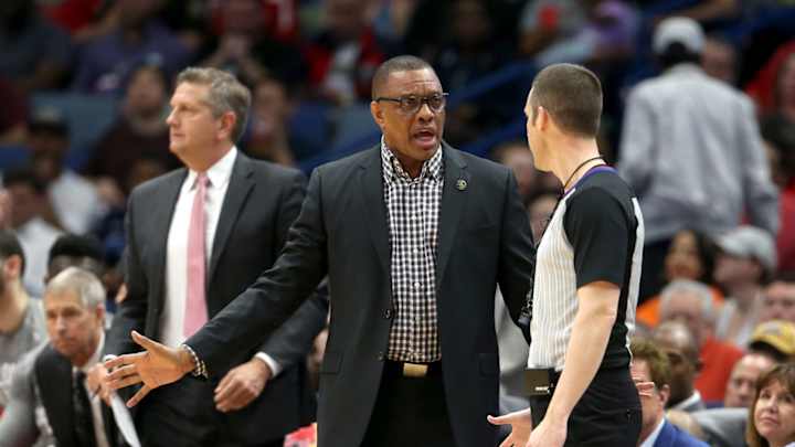 Sacramento Kings Close in on Philadelphia 76ers Target Alvin Gentry