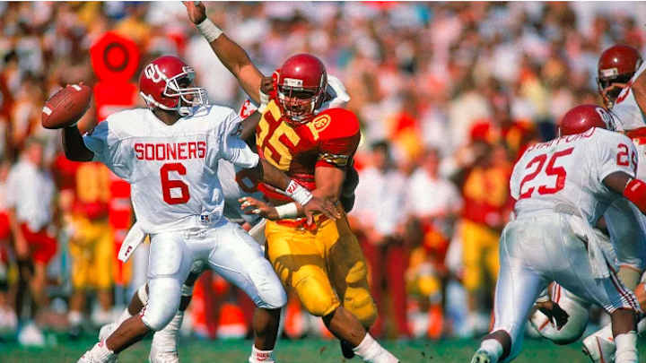 Morning Buzz: The Tragic Story Of 1989 USC Linebackers