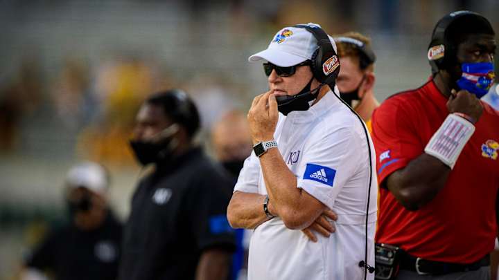 Kansas Head Coach Les Miles Tests Positive for COVID-19 Kansas Head Coach Les Miles Tests Positive for COVID-19
