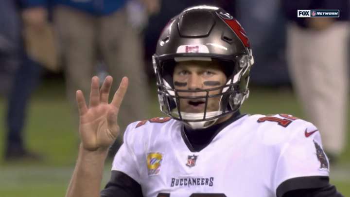 Tom Brady Loses Track of Downs on Failed Game-Winning Drive