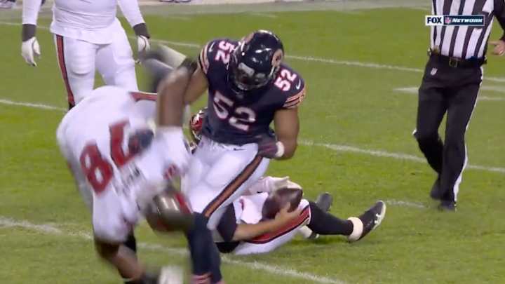 Bears’ Khalil Mack Disposes of 320-Pound Tristan Wirfs With Just One Arm