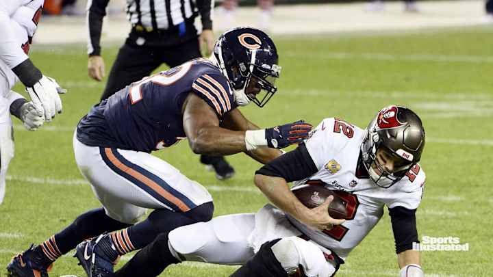Bears Defense Punishes Tom Brady at Key Moments in Win Bears Defense Punishes Tom Brady at Key Moments in Win