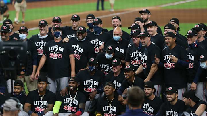 Braves keep same 28-man roster for NLCS