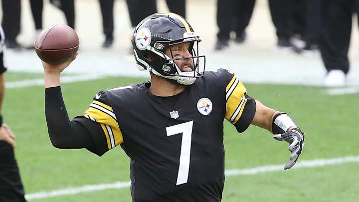 Super Wild Card Weekend NFL DFS Plays: Top Values, Low Ownership Players and Stacks