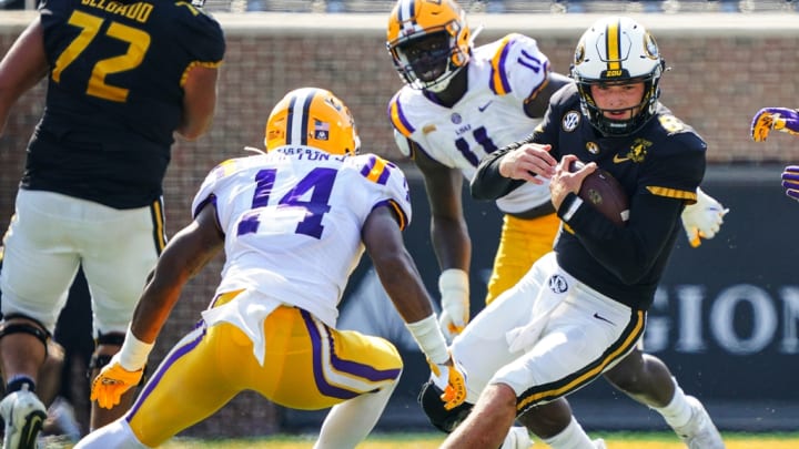 No. 17 LSU Falls to Missouri 45-41 as Tigers’ Defense Gashed for Nearly 600 Yards