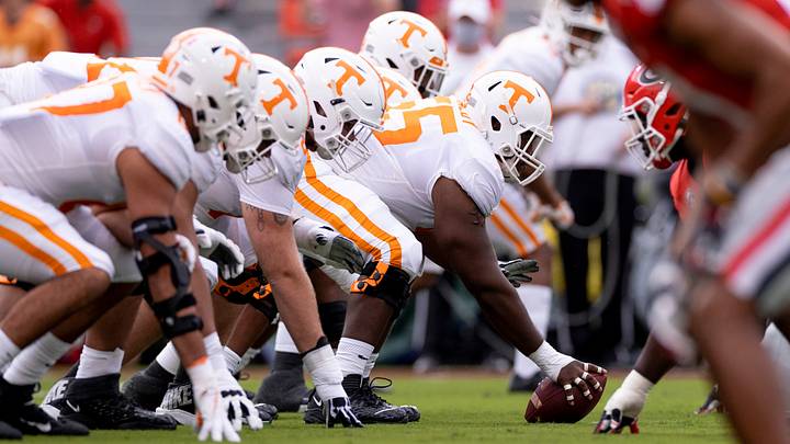 Pruitt Updates Health of Key Tennessee Offensive Lineman Ahead of Kentucky