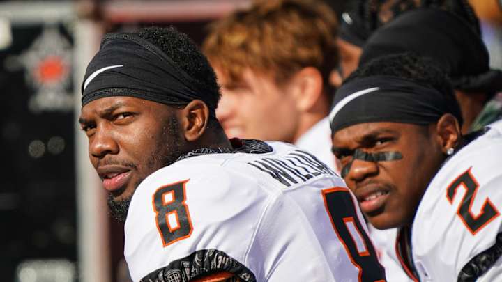 Baylor Halts Football and Oklahoma State Has to Sit Another Week Until Iowa State