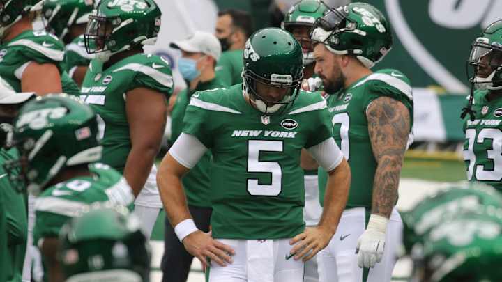 Joe Flacco Showed Some Promise in Leading the New York Jets Offense in a Week 5 Loss Joe Flacco Showed Some Promise in Leading the New York Jets Offense in a Week 5 Loss