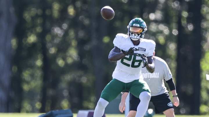 The Fantasy Football Implications of the New York Jets Release of Le'Veon Bell The Fantasy Football Implications of the New York Jets Release of Le'Veon Bell