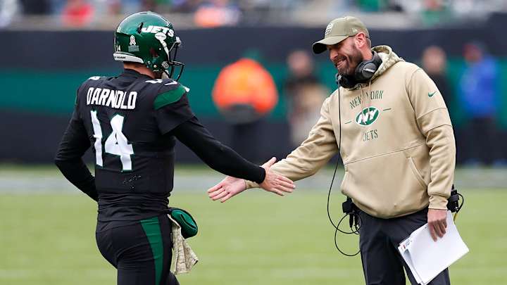 Report: NFLPA Investigating Complaint About Security Cameras in New York Jets Locker Room