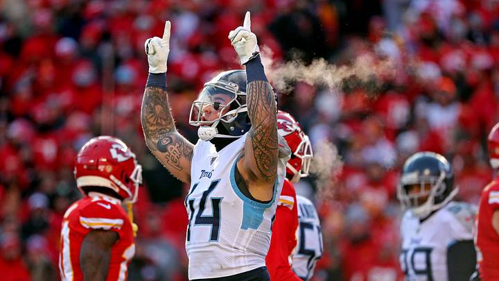 Jaguars Make Rare Interdivision Trade With Titans, Acquire Linebacker Kamalei Correa Jaguars Make Rare Interdivision Trade With Titans, Acquire Linebacker Kamalei Correa