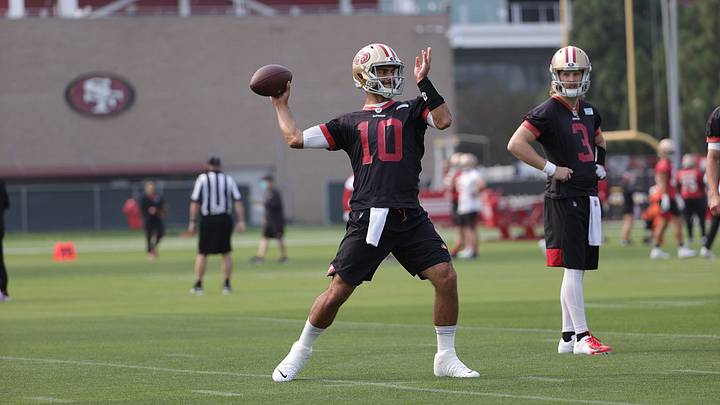 Jimmy Garoppolo is a Full Participant at 49ers Practice
