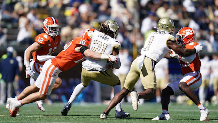 Clemson Cruises to 73-7 Win Over Georgia Tech: Postgame Analysis