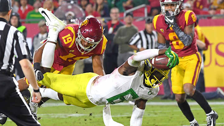 Sunday Buzz: What's Going On At Linebacker?