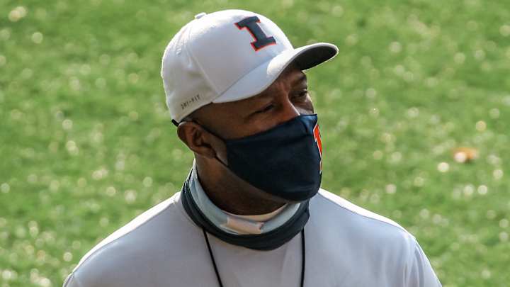 Wisconsin Announces 12 New COVID-19 Cases, Cancels Game at Nebraska; Illini Coach Lovie Smith: 'our team is clean'