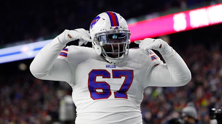 Should the Vikings Pursue Former Bills Guard Quinton Spain?