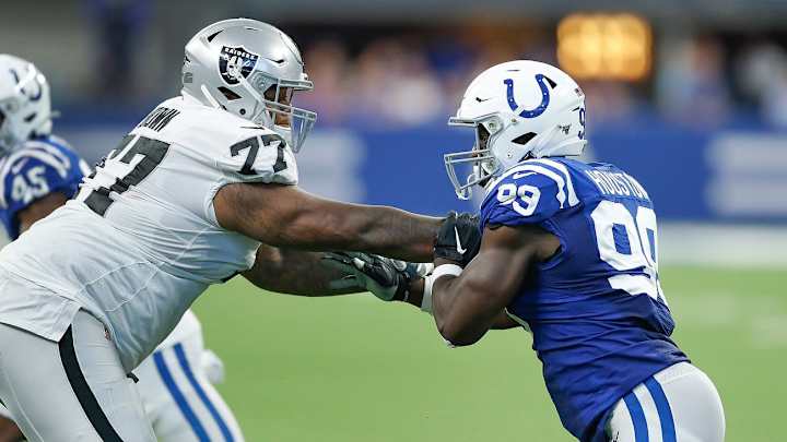 Tackle Trent Brown Placed on Reserve/COVID-19 List