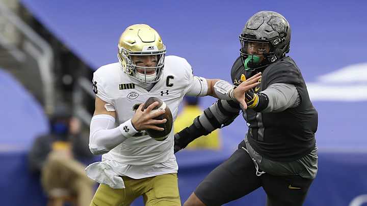 Stats That Matter, Highlights and Photos From Notre Dame's Victory Over Pitt Stats That Matter, Highlights and Photos From Notre Dame's Victory Over Pitt