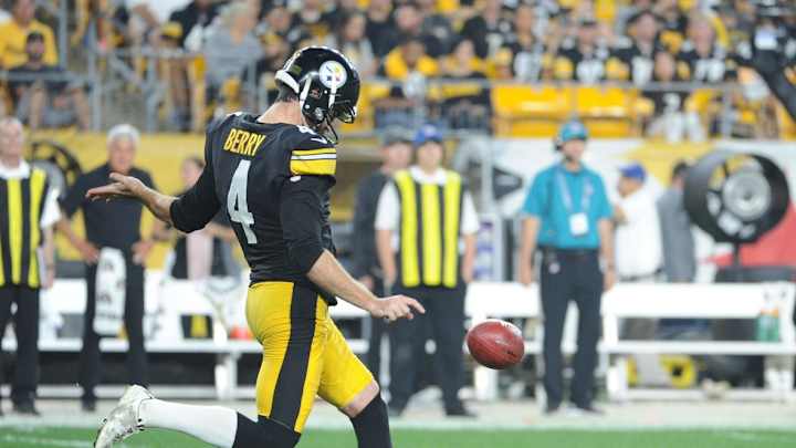 Steelers Re-Sign Punter Jordan Berry Steelers Re-Sign Punter Jordan Berry