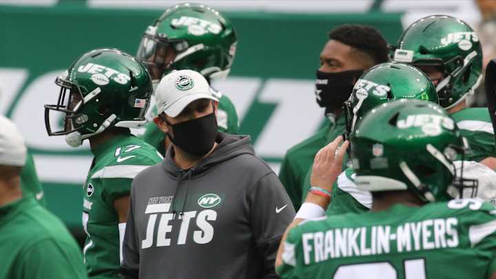 Unlucky Seven. New York Jets Lose at Home to the Buffalo Bills, Fall to 0-7 Unlucky Seven. New York Jets Lose at Home to the Buffalo Bills, Fall to 0-7