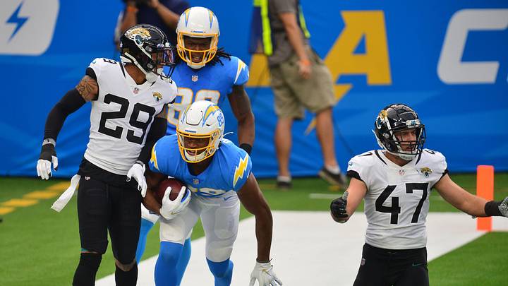 The Wild West: Jaguars Lose 39-29 in Back-And-Forth Bout With Chargers The Wild West: Jaguars Lose 39-29 in Back-And-Forth Bout With Chargers