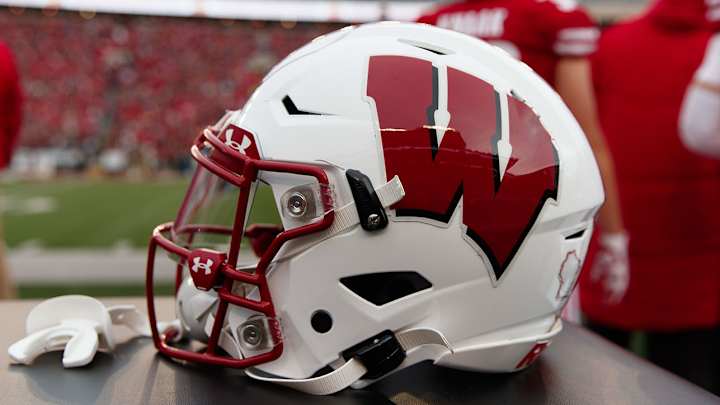 Wisconsin Ready to Play Michigan Following COVID-19 Outbreak Wisconsin Ready to Play Michigan Following COVID-19 Outbreak