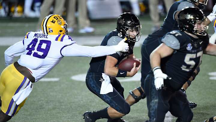 LSU Defensive Lineman Travez Moore Opts Out of 2020 Season