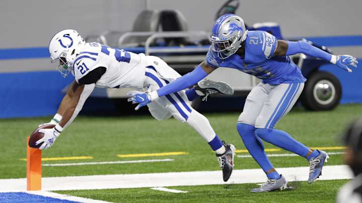 Colts Carve Up Lions Defense in 41-21 Victory Colts Carve Up Lions Defense in 41-21 Victory
