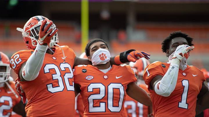Clemson Opens as Road Favorite at Notre Dame