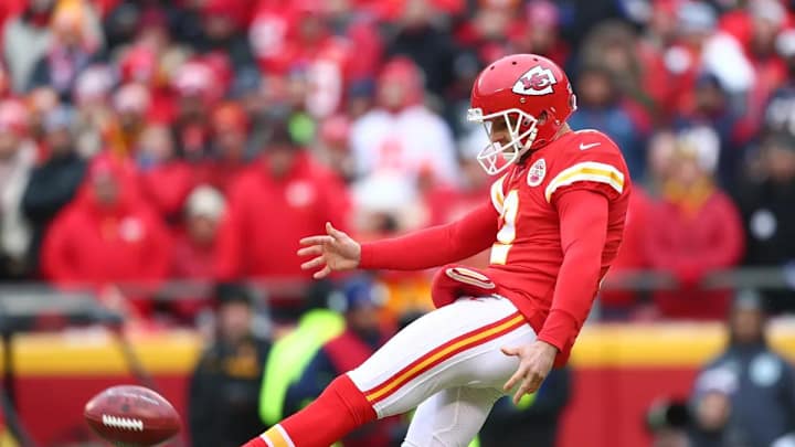 VFL Dustin Colquitt Works Out for Titans, Could Sign With Team