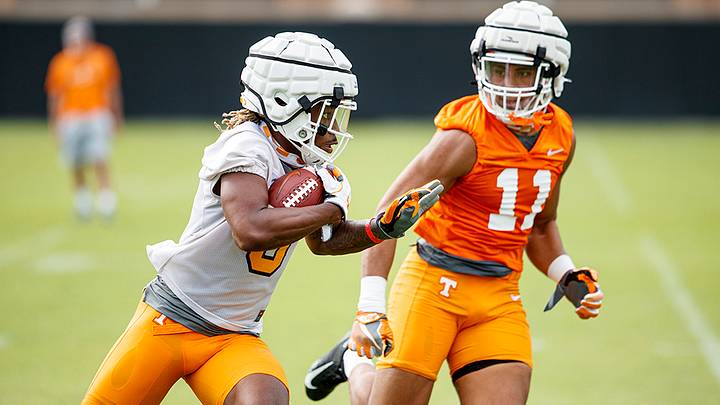 Preview: Tennessee and Arkansas Under the Lights Preview: Tennessee and Arkansas Under the Lights