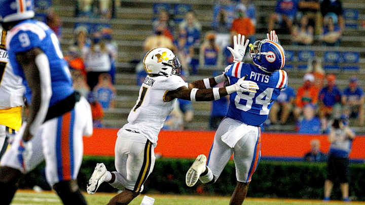 Florida Tight End, Kyle Pitts Ruled Out for Remainder of Game Florida Tight End, Kyle Pitts Ruled Out for Remainder of Game