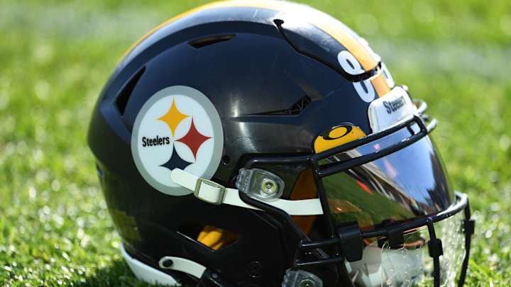 Steelers Staff Member Tests Positive for COVID-19