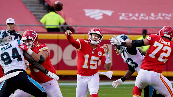 Patrick Mahomes Becomes Fastest Player in NFL History to Throw 100 Touchdown Passes