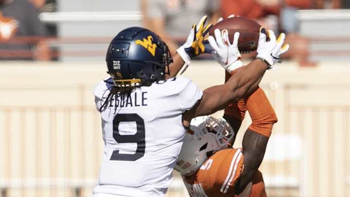 Esdale's Big Play Abilities Result in Career Day