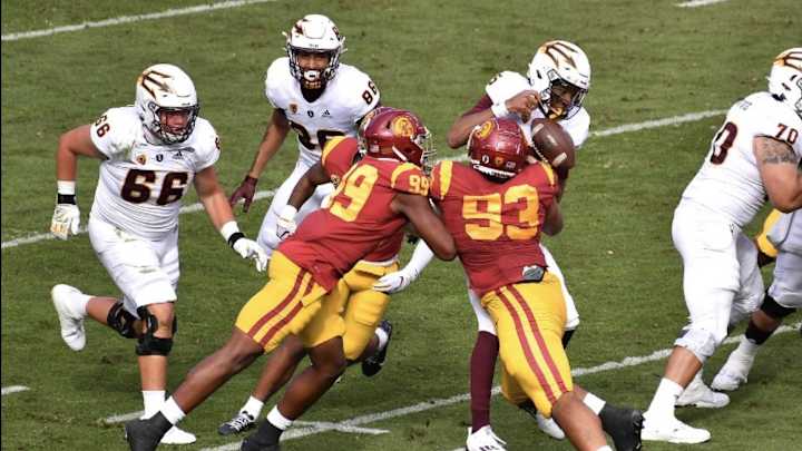 Marlon Tuipulotu Named Pac-12 Football Player Of The Week Marlon Tuipulotu Named Pac-12 Football Player Of The Week