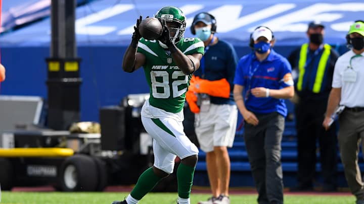 Week 9 Patriots vs. Jets: Monday Night Football Vegas Whispers Sharp Breakdown & FREE PLAY!