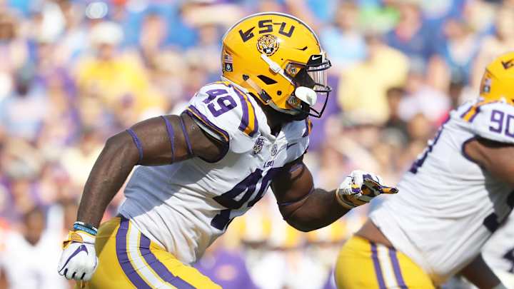 Report: LSU Defensive Lineman Travez Moore Enters NCAA Transfer Portal Report: LSU Defensive Lineman Travez Moore Enters NCAA Transfer Portal