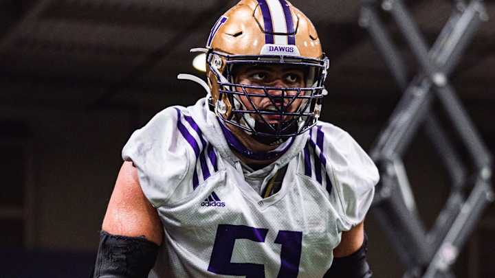 Husky Offensive Line Is a Big Deal; When It Stands Up, It Can See Boise