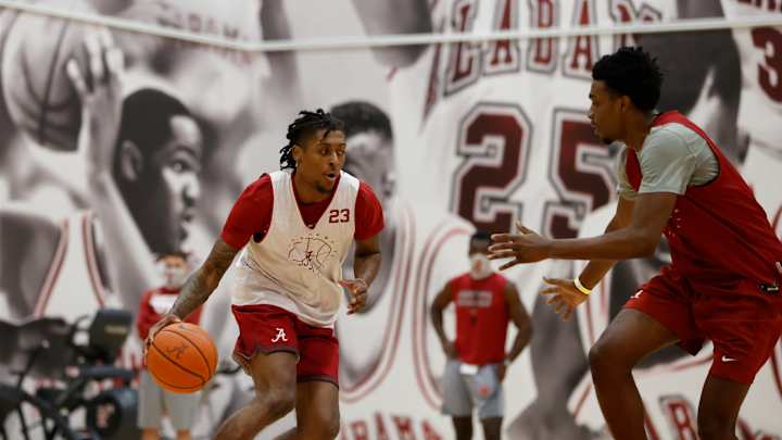 Video: Alabama Basketball Holds First Practice for NCAA Tournament