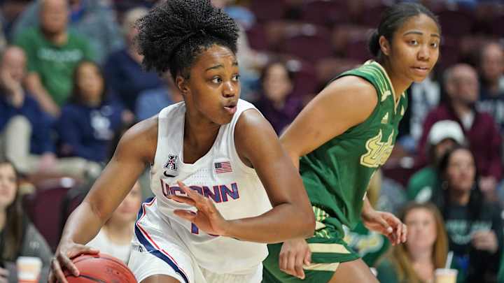 New-Look UConn Brings Talent, Youth Into Big East Return New-Look UConn Brings Talent, Youth Into Big East Return