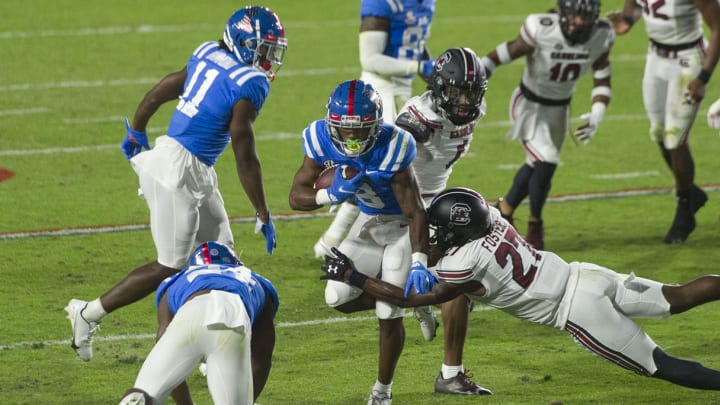 COLUMN: A Tale of Two Units for Ole Miss Football COLUMN: A Tale of Two Units for Ole Miss Football